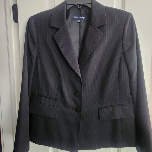 EUC-Evan Picone Women’s 2pc Black Pinstripe Pant Suit - 12P - Petite - Picture 1 of 11
